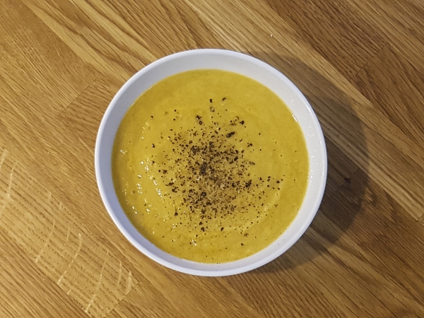 Fish soup with orange